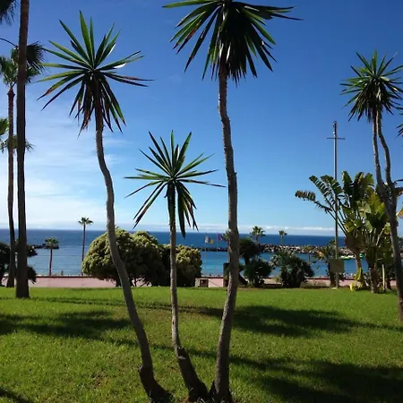 Pool View Yard * Playa del Inglés