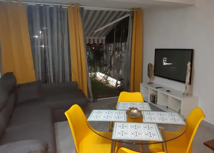 Pool View Yard Будинок відпочинку Плайя-дель-Інглес