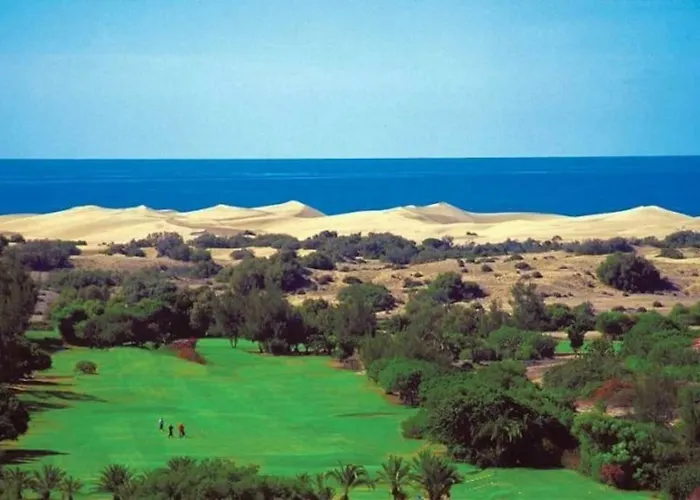 Будинок відпочинку Pool View Yard *