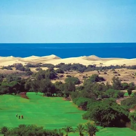 Будинок відпочинку Pool View Yard *